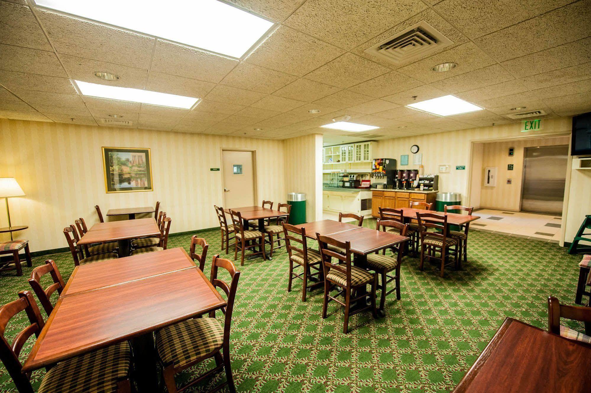 Greystone Inn & Suites Vance Luaran gambar